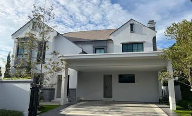 For rent 4 bedrooms house in Saphan Sung, Bangkok