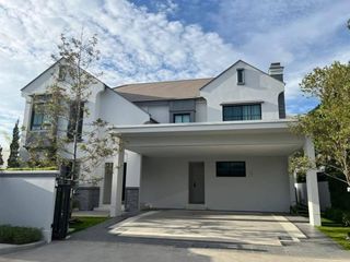 For rent 4 bedrooms house in Saphan Sung, Bangkok