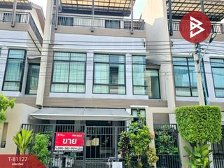 For sale 4 Beds townhouse in Thung Khru, Bangkok