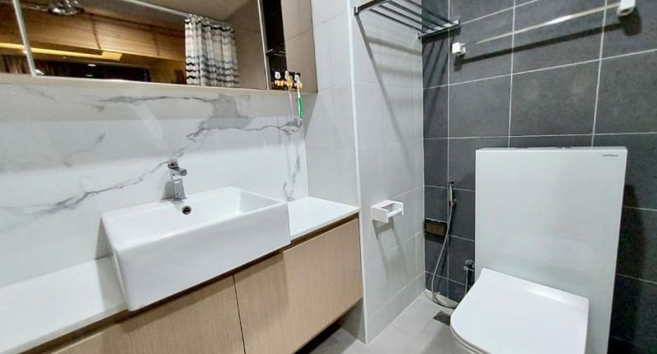 For rent 11 bedrooms condo in Si Racha, Chonburi
