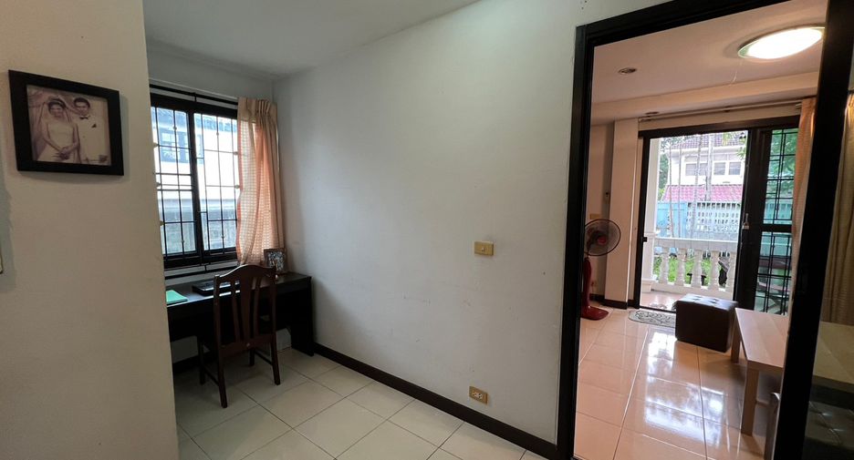À vendre 3 chambres maison à Bang Khen, Bangkok