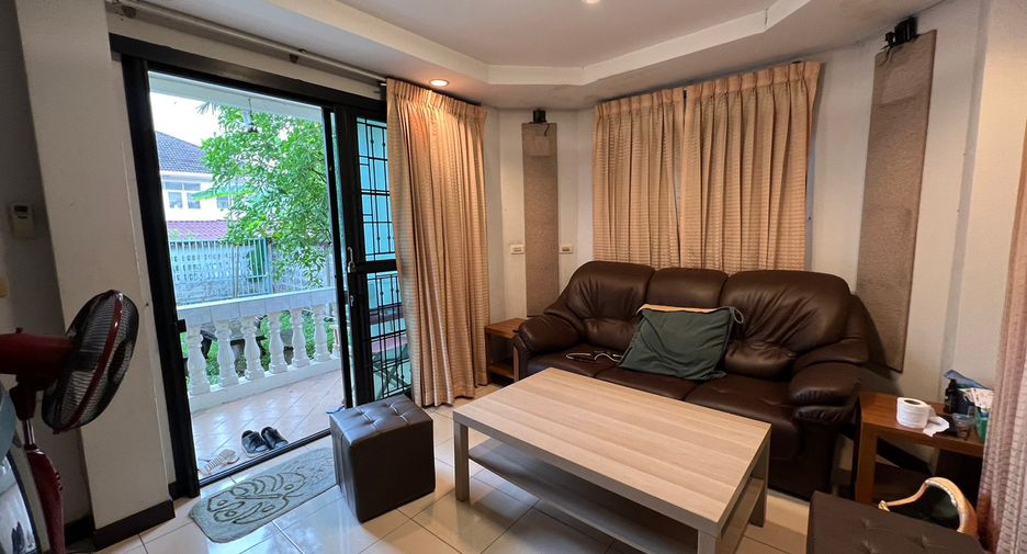 À vendre 3 chambres maison à Bang Khen, Bangkok