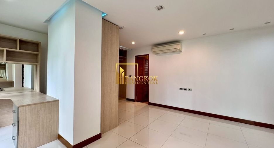 For rent 3 ベッドルーム apartment in Khlong Toei, Bangkok