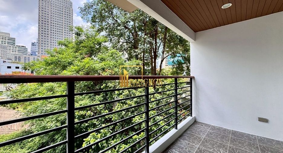 For rent 3 ベッドルーム apartment in Khlong Toei, Bangkok