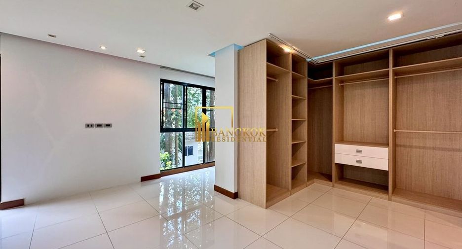 For rent 3 ベッドルーム apartment in Khlong Toei, Bangkok