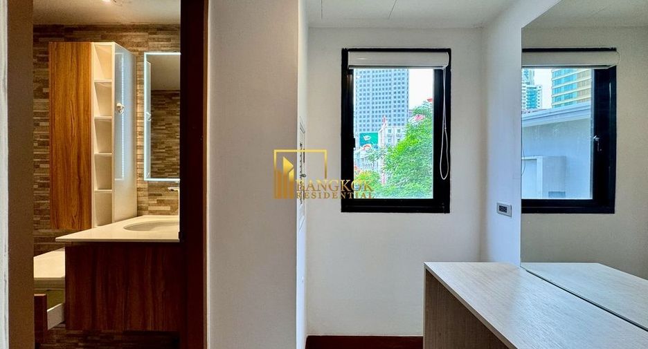 For rent 3 ベッドルーム apartment in Khlong Toei, Bangkok