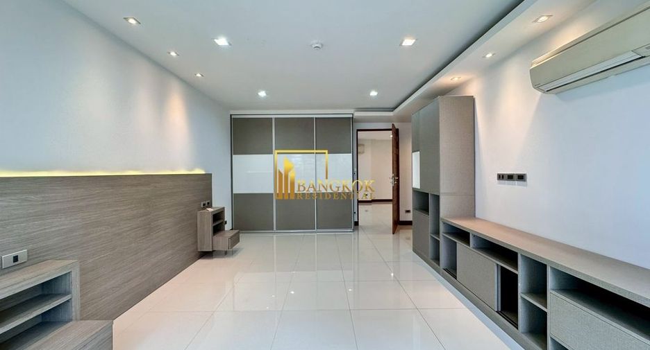 For rent 3 ベッドルーム apartment in Khlong Toei, Bangkok