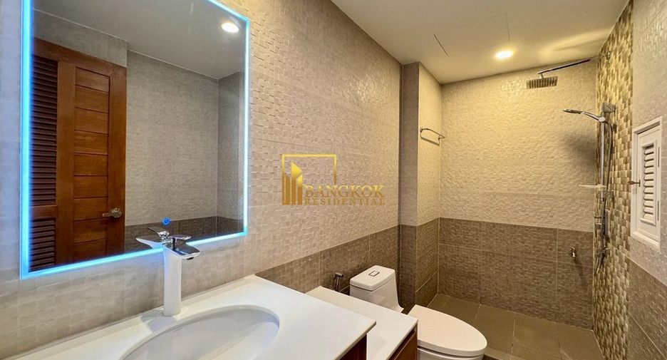 For rent 3 ベッドルーム apartment in Khlong Toei, Bangkok