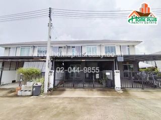 For sale 3 bedrooms townhouse in Mueang Pathum Thani, Pathum Thani