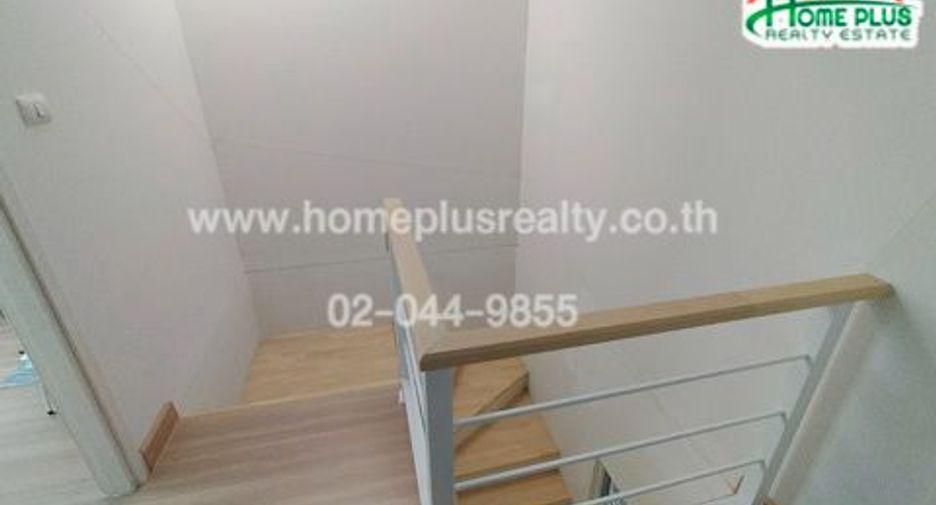 Reihenhaus zum Kauf mit 3 Zimmer in Mueang Pathum Thani, Pathum Thani