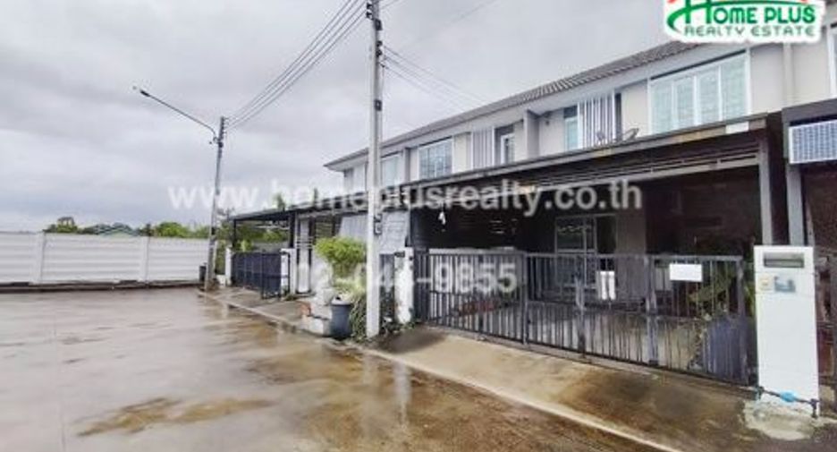 Reihenhaus zum Kauf mit 3 Zimmer in Mueang Pathum Thani, Pathum Thani
