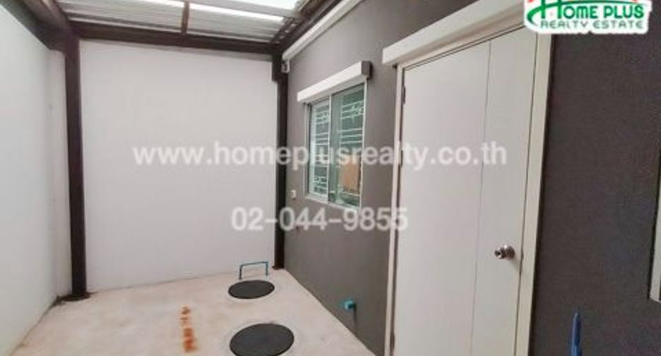 Reihenhaus zum Kauf mit 3 Zimmer in Mueang Pathum Thani, Pathum Thani