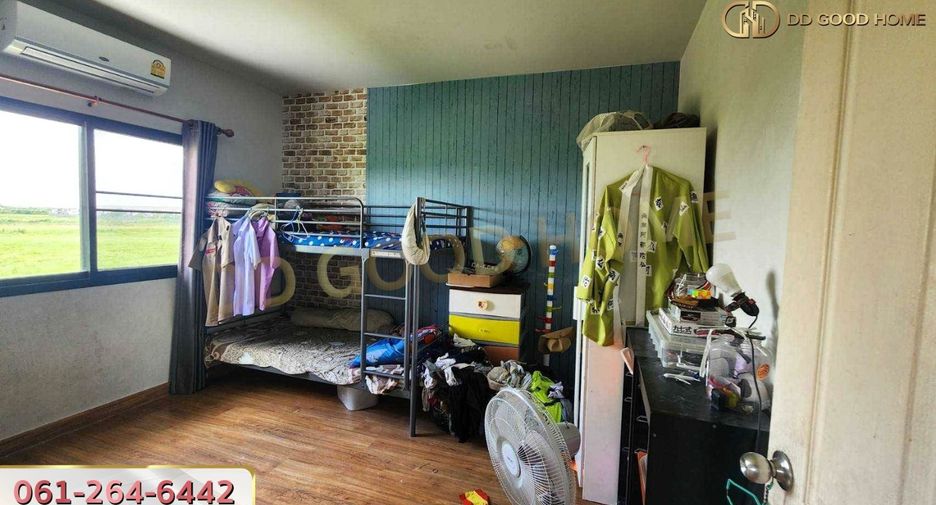 For sale 4 bedrooms townhouse in Lat Lum Kaeo, Pathum Thani