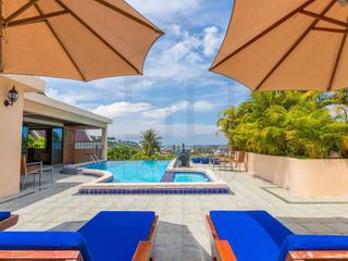 For rent 4 bedrooms villa in Mueang Phuket, Phuket