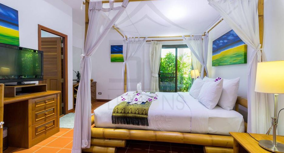 For rent 4 bedrooms villa in Mueang Phuket, Phuket