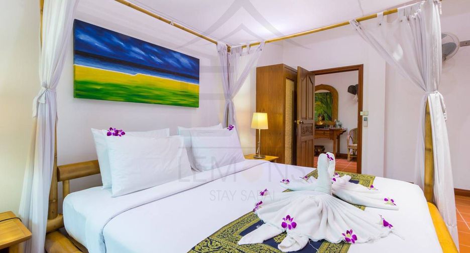 For rent 4 bedrooms villa in Mueang Phuket, Phuket