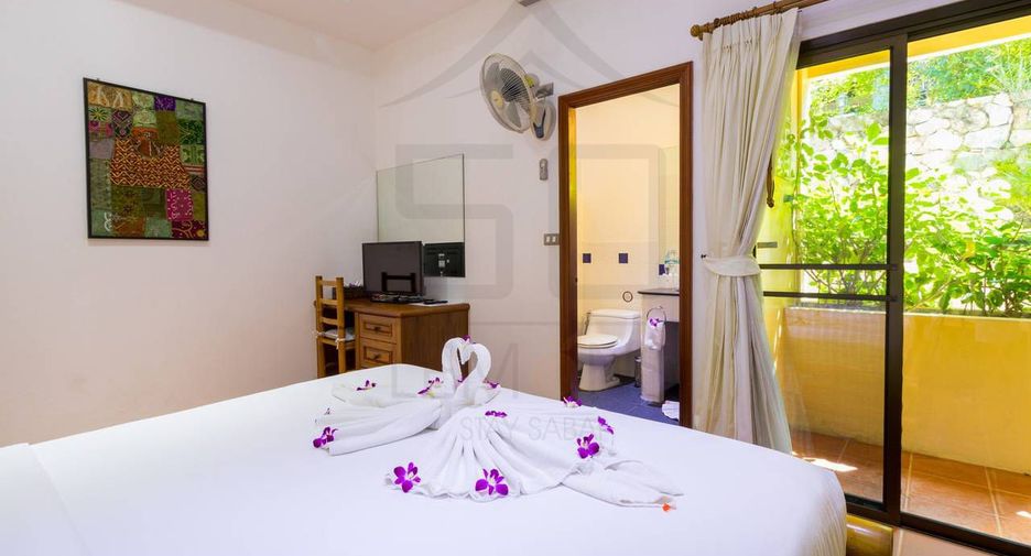 For rent 4 bedrooms villa in Mueang Phuket, Phuket