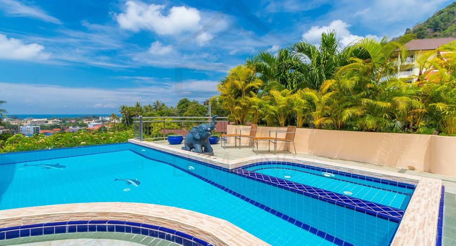 For rent 4 bedrooms villa in Mueang Phuket, Phuket