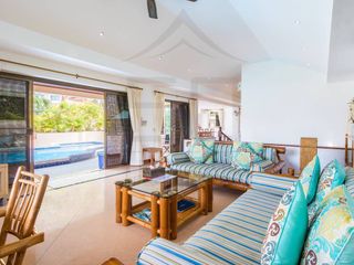 For rent 4 bedrooms villa in Mueang Phuket, Phuket