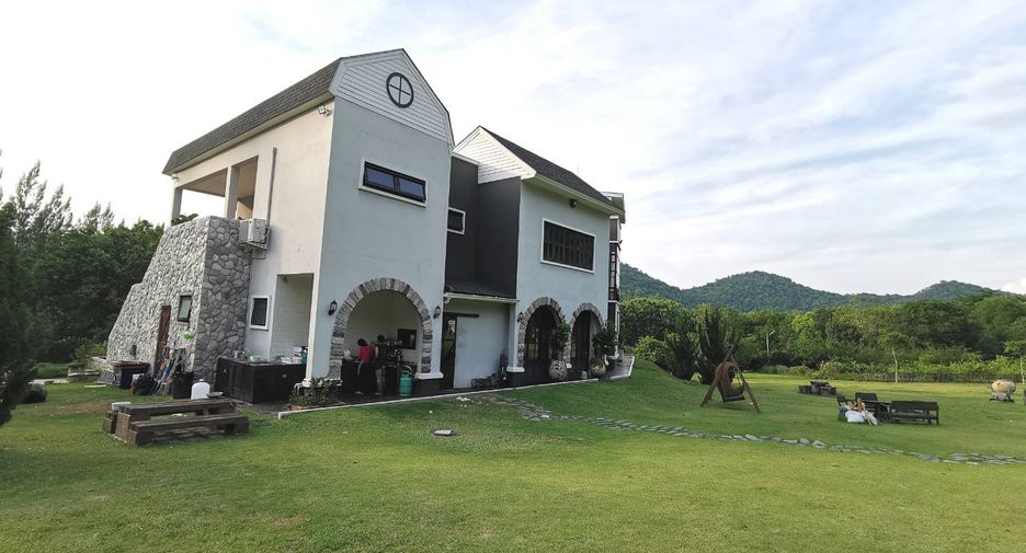 For rent and for sale 5 bed house in Pak Chong, Nakhon Ratchasima