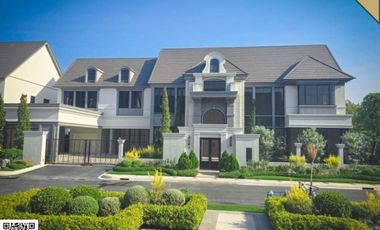 Haus zum Kauf mit 5 Zimmer in Bang Khen, Bangkok