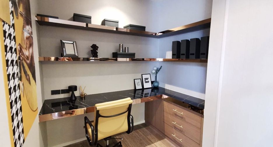 For sale 2 bedrooms condo in Pathum Wan, Bangkok