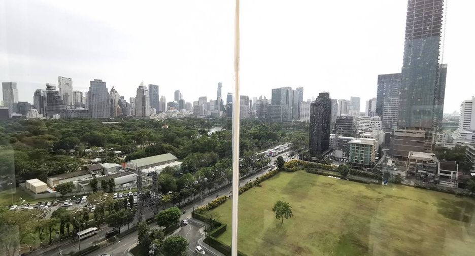 For sale 2 bedrooms condo in Pathum Wan, Bangkok