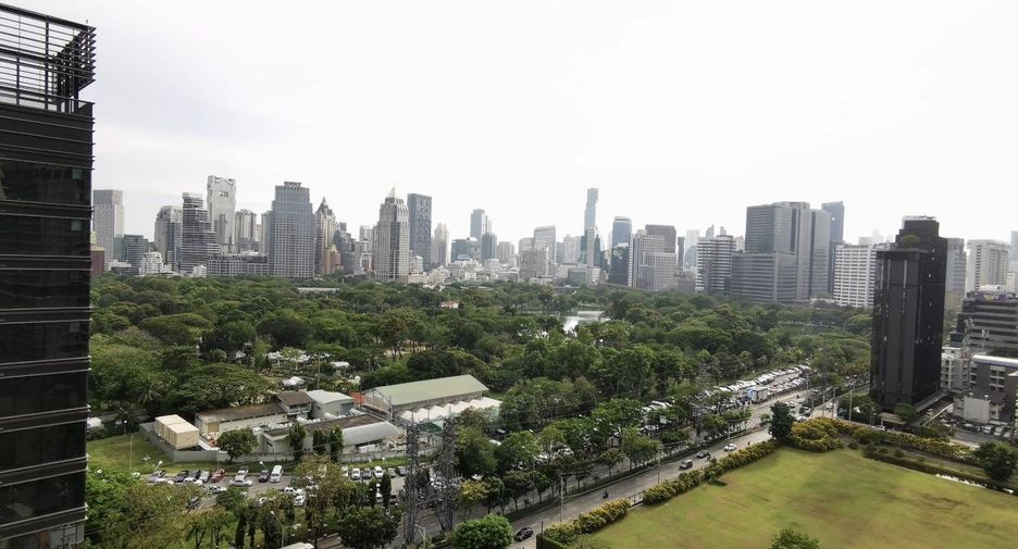 For sale 2 bedrooms condo in Pathum Wan, Bangkok