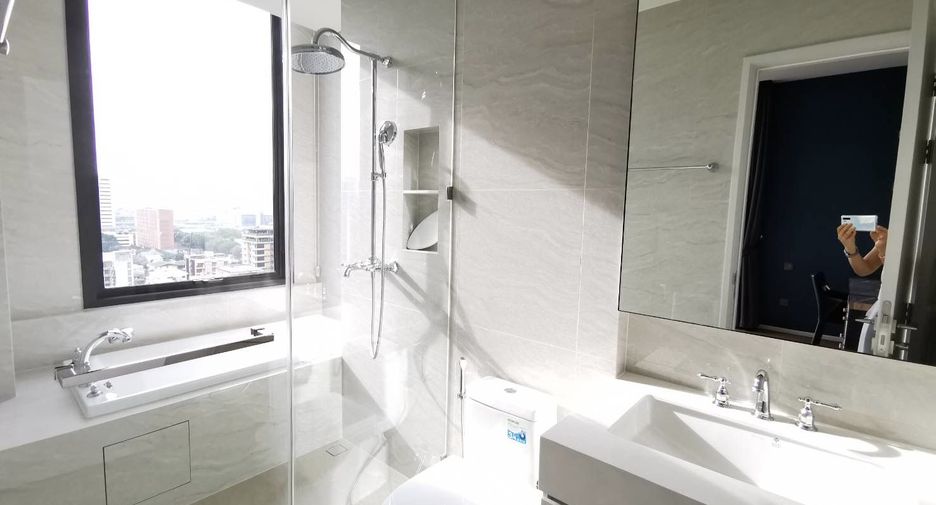 For sale 2 bedrooms condo in Pathum Wan, Bangkok