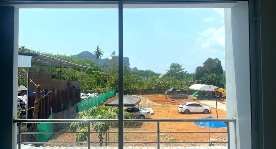 出售 3 卧室 联排别墅 在 Mueang Krabi, Krabi