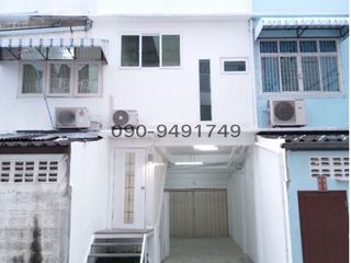 For rent 2 bed retail Space in Khlong San, Bangkok