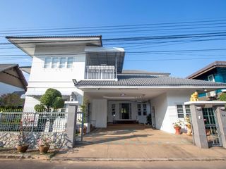 For sale 4 bedrooms house in Mueang Chiang Mai, Chiang Mai