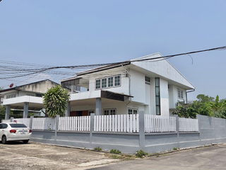 À louer 4 chambres maison à Mae Rim, Chiang Mai
