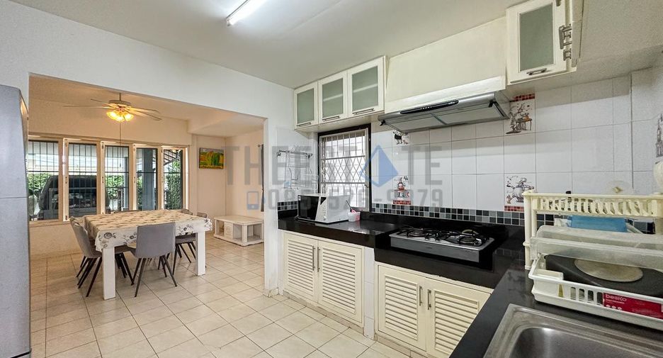 For rent 4 bedrooms house in Mae Rim, Chiang Mai