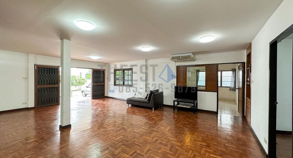 For rent 4 bedrooms house in Mae Rim, Chiang Mai