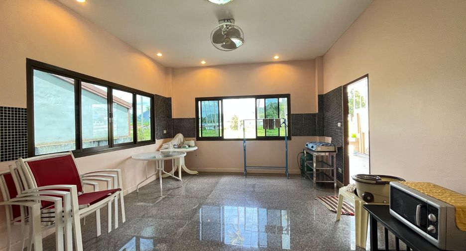 出售 3 卧室 独立屋 在 Mueang Krabi, Krabi