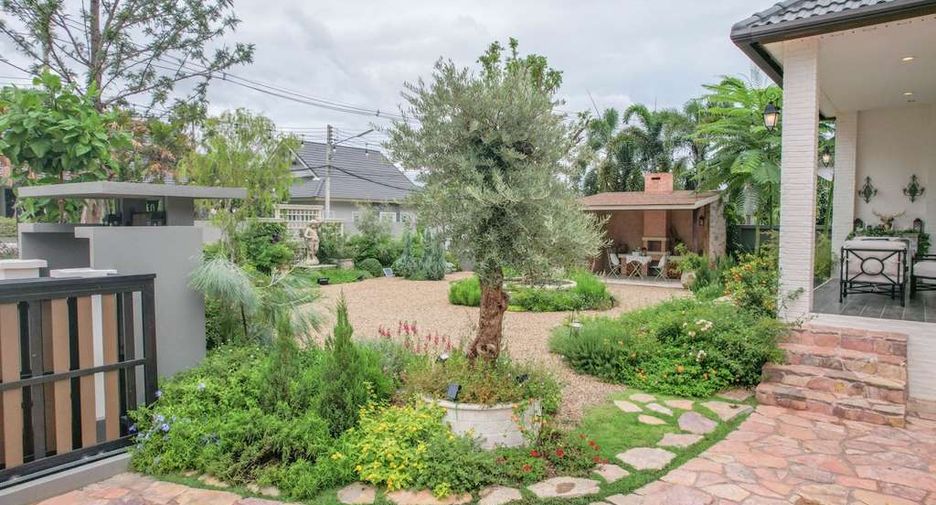For sale 3 bedrooms house in Hang Dong, Chiang Mai