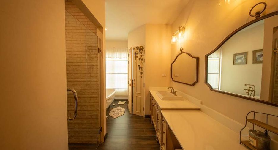 For sale 3 bedrooms house in Hang Dong, Chiang Mai