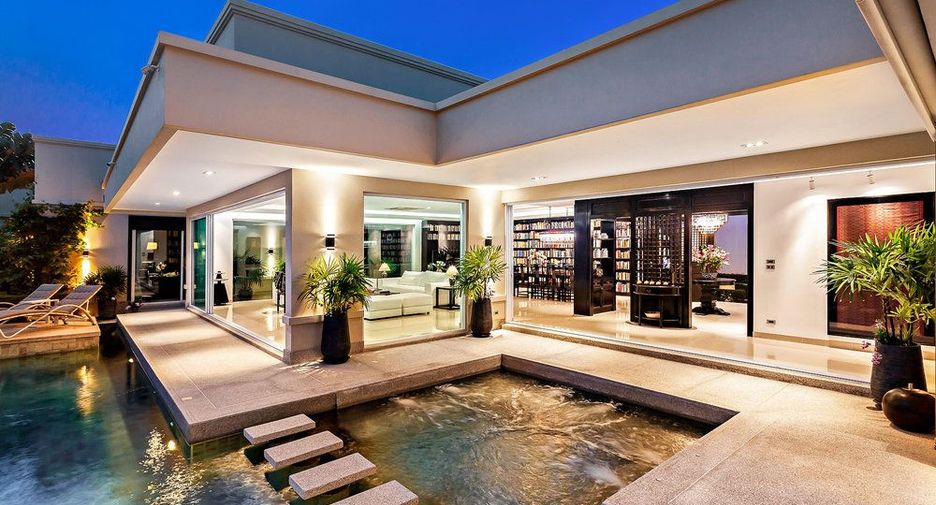 For sale 8 ベッドルーム house in Bang Lamung, Chonburi