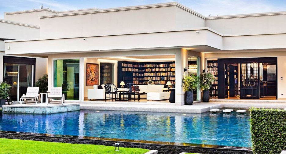 For sale 8 ベッドルーム house in Bang Lamung, Chonburi