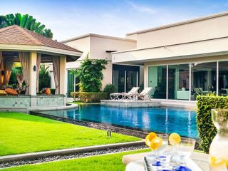 For sale 8 Beds house in East Pattaya, Pattaya