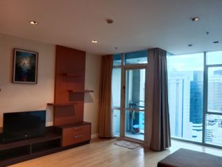 À louer 3 chambres condo à Pathum Wan, Bangkok