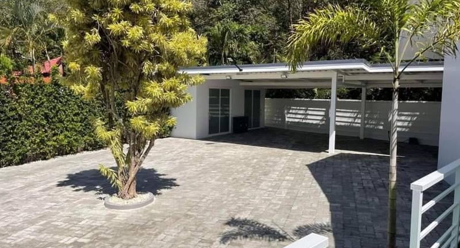 For rent そして for sale 5 ベッドルーム villa in Mueang Phuket, Phuket