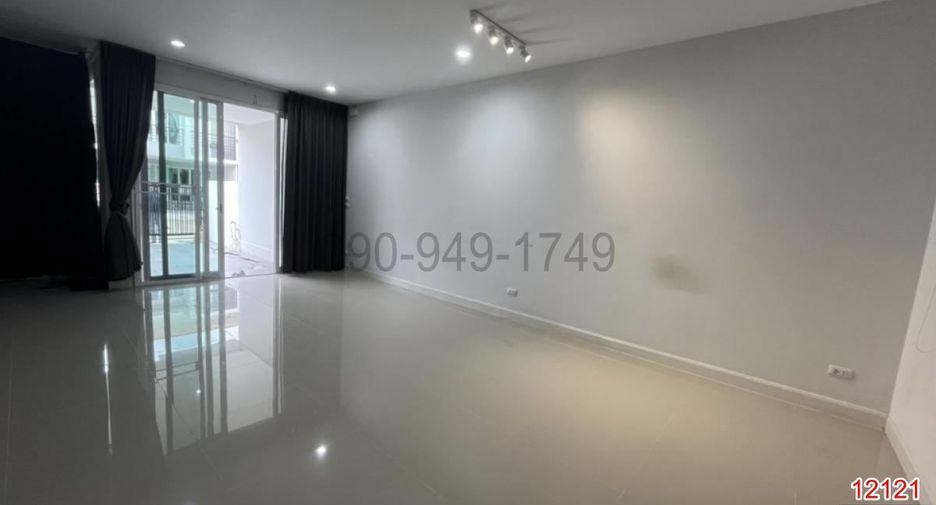 For rent 3 ベッドルーム house in Bang Khae, Bangkok