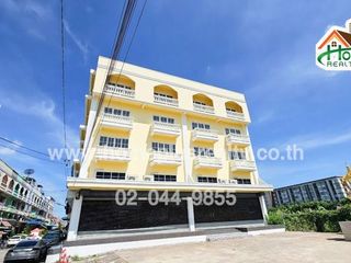 For sale retail Space in Bang Phli, Samut Prakan