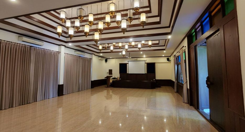 For sale 28 bed retail Space in Hang Dong, Chiang Mai