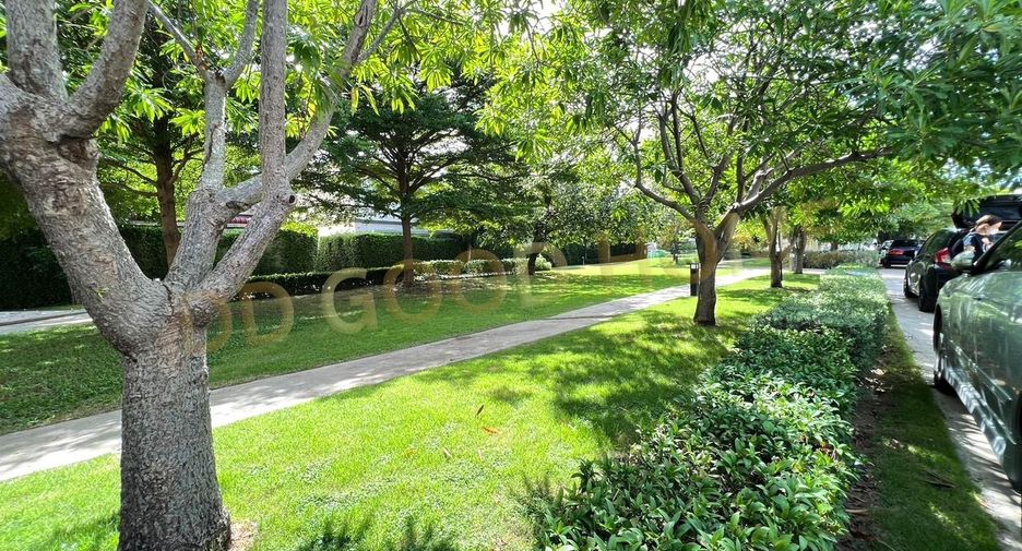 Reihenhaus zum Kauf mit 4 Zimmer in Sai Noi, Nonthaburi