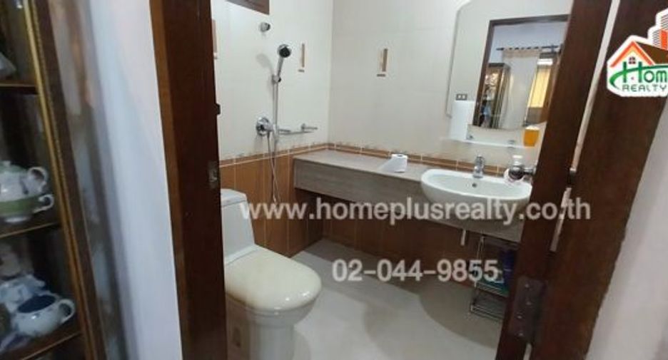 For sale 2 bedrooms house in Bang Khae, Bangkok