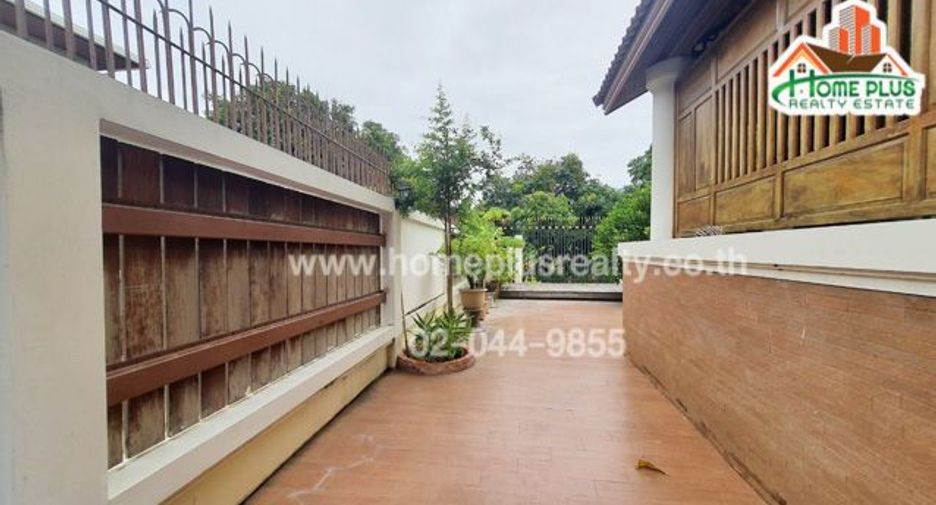 For sale 2 bedrooms house in Bang Khae, Bangkok