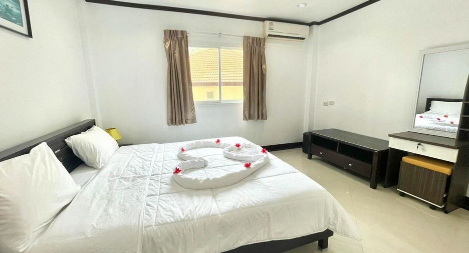 For rent 2 bedrooms villa in Mueang Phuket, Phuket